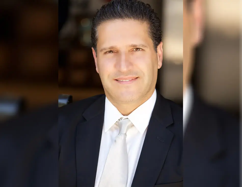 Dr. Hossein Abdolhosseini, DDS